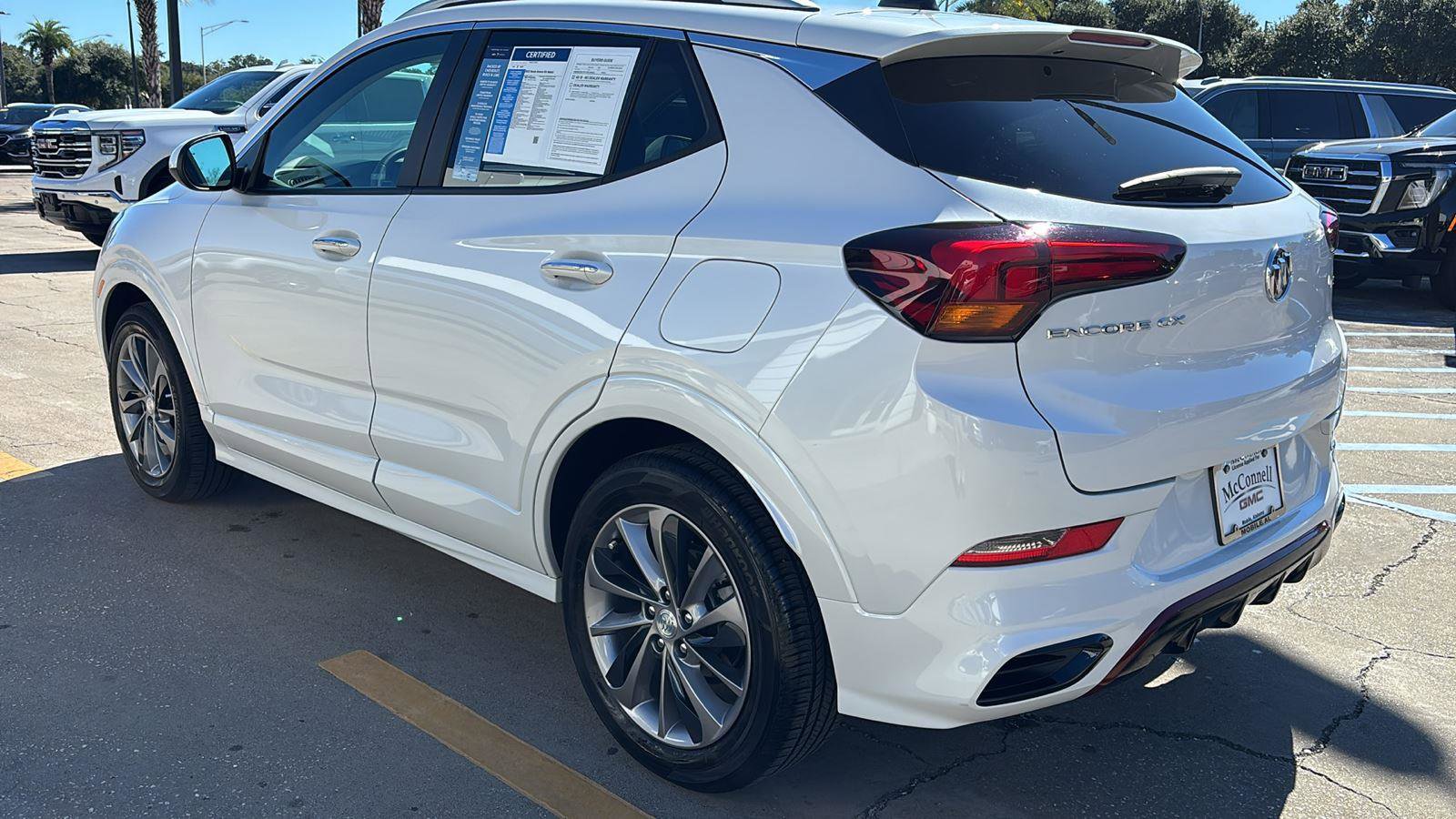 Used 2022 Buick Encore GX Select w/ Experience Buick Package image 5