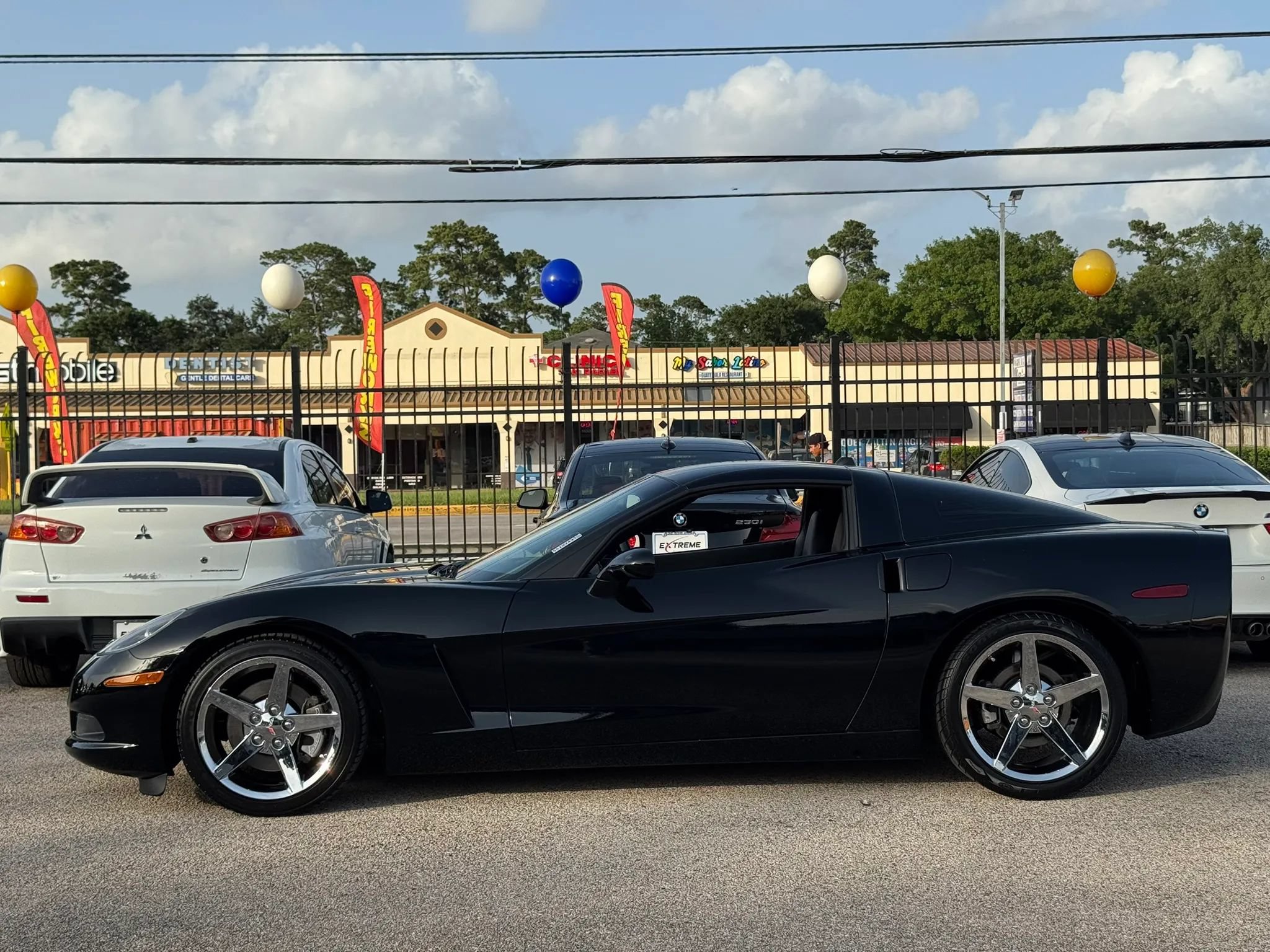 Used 2005 Chevrolet Corvette Coupe w/ Preferred Equipment Group RWD image 10