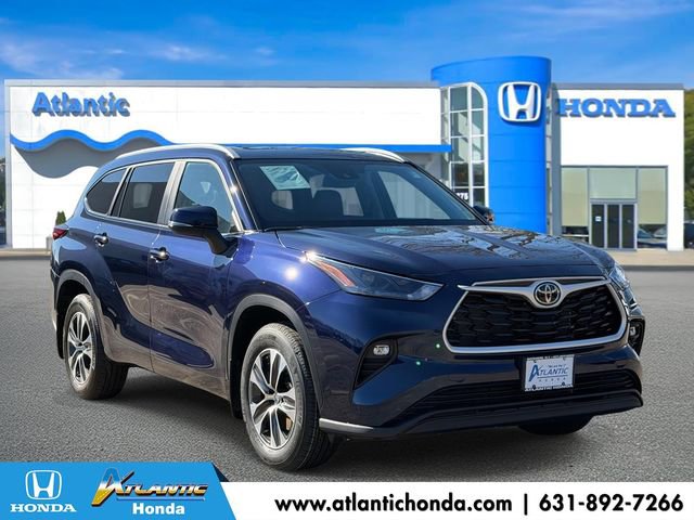 Used 2023 Toyota Highlander XLE video 1