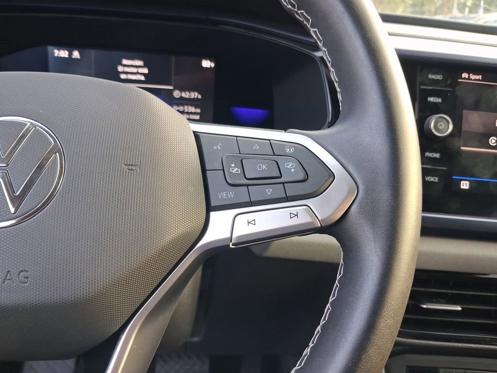 Certified 2022 Volkswagen Taos SE w/ IQ.Drive SE Package AWD/4WD image 20