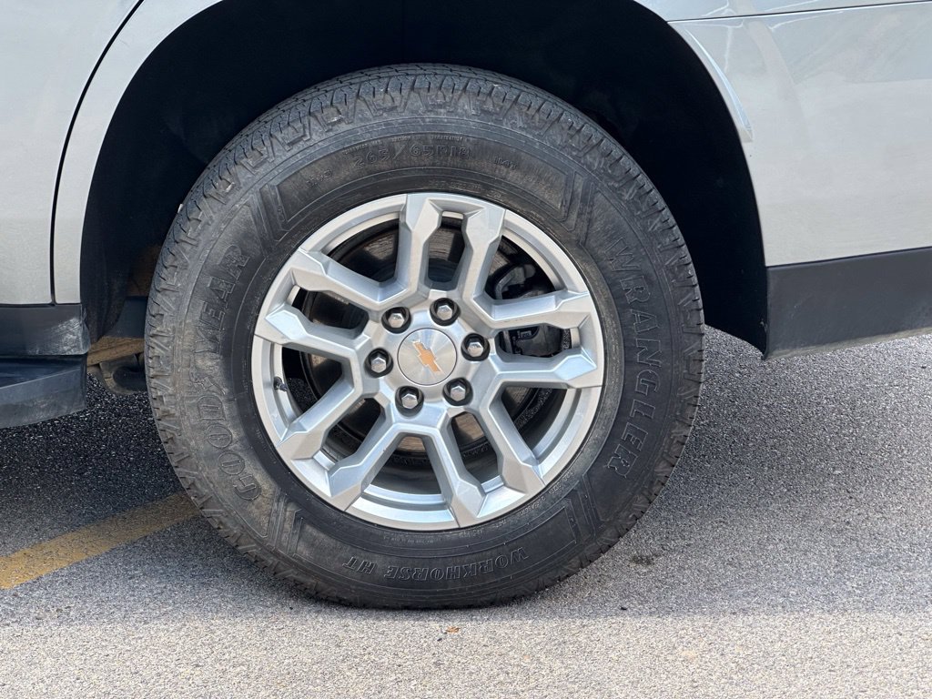 Used 2025 Chevrolet Tahoe LT RWD image 31