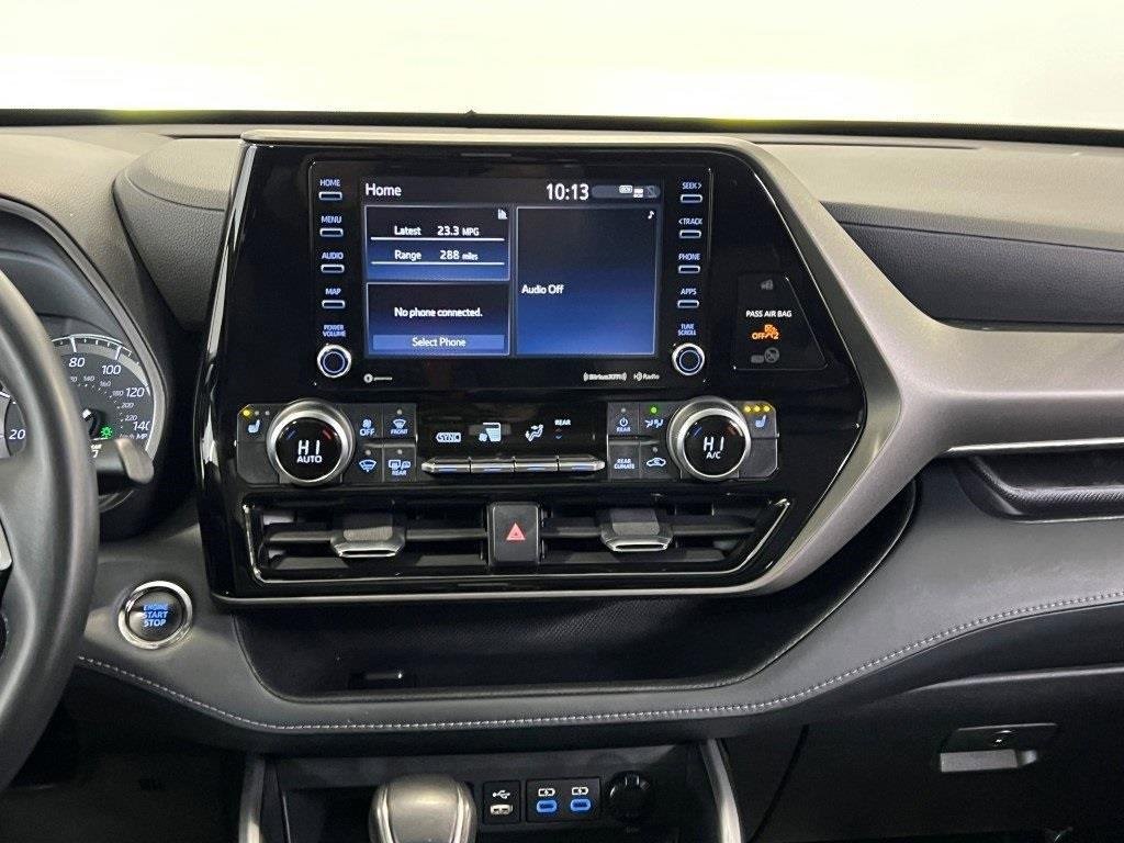 Used 2022 Toyota Highlander XLE image 19