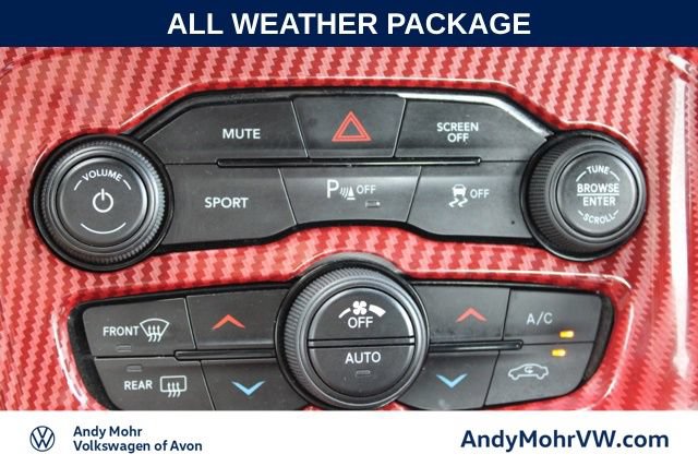 Used 2020 Dodge Challenger SXT w/ Driver Convenience Group AWD/4WD image 33