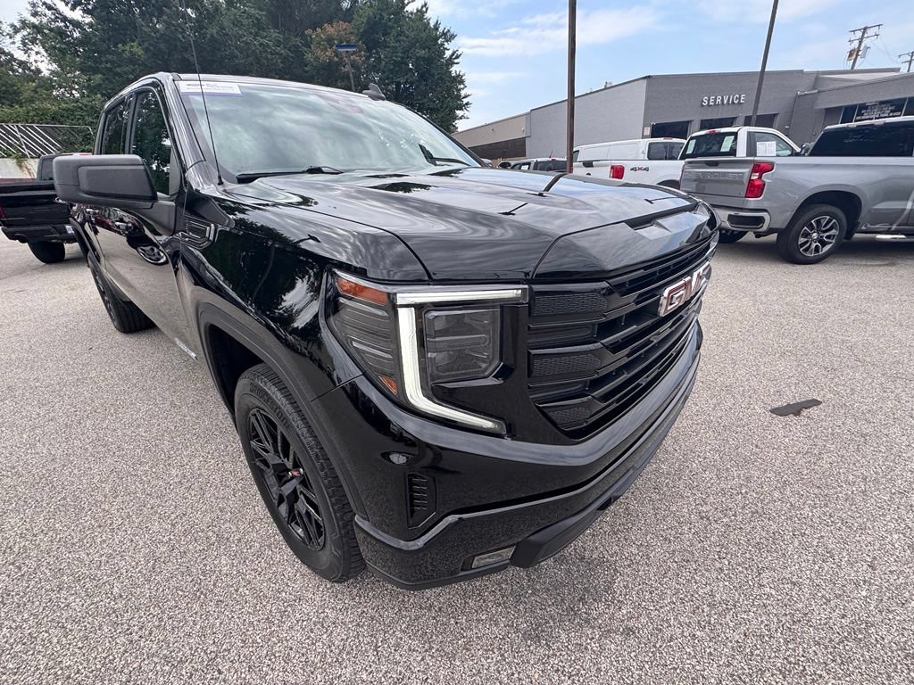Used 2022 GMC Sierra 1500 Elevation AWD/4WD image 7