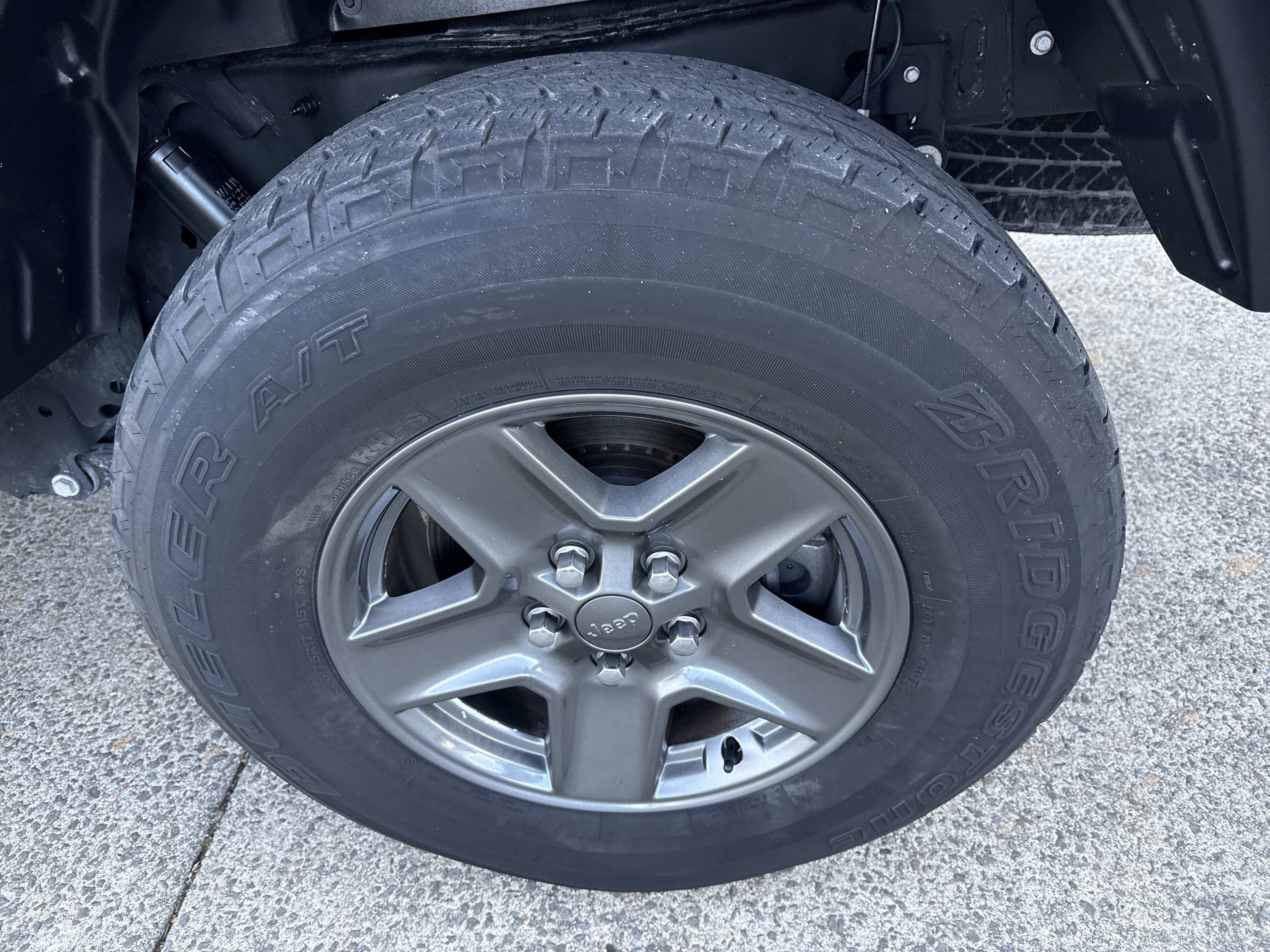 Used 2022 Jeep Gladiator Sport image 20