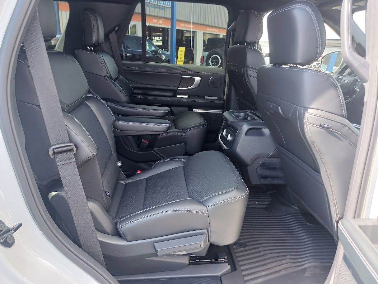 New 2025 Ford Expedition Platinum image 12