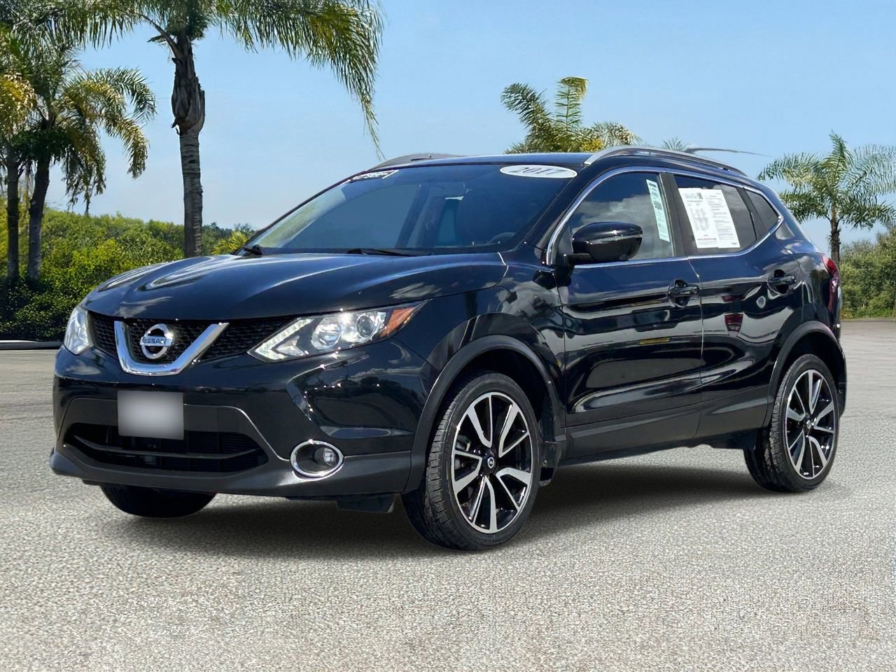 Certified 2017 Nissan Rogue Sport SL FWD image 2