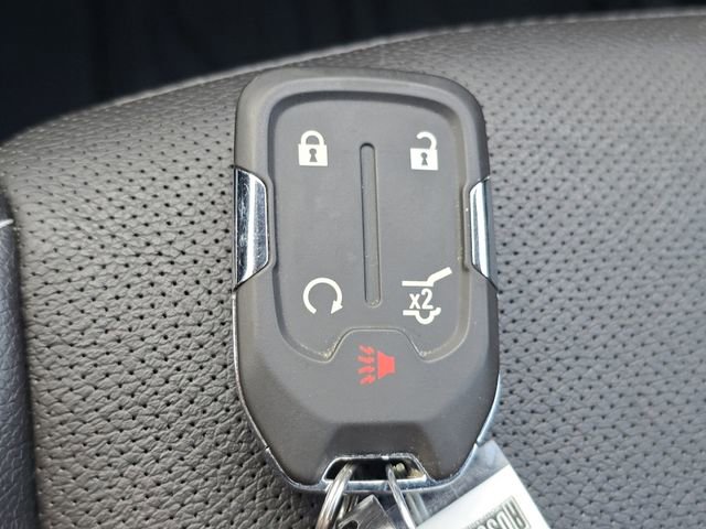 Used 2023 GMC Terrain SLT w/ Tech Package image 32