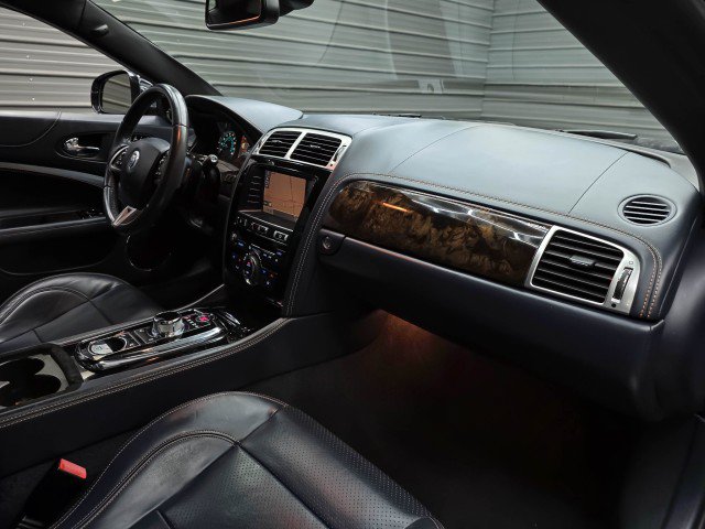 Used 2013 Jaguar XK Convertible RWD image 13