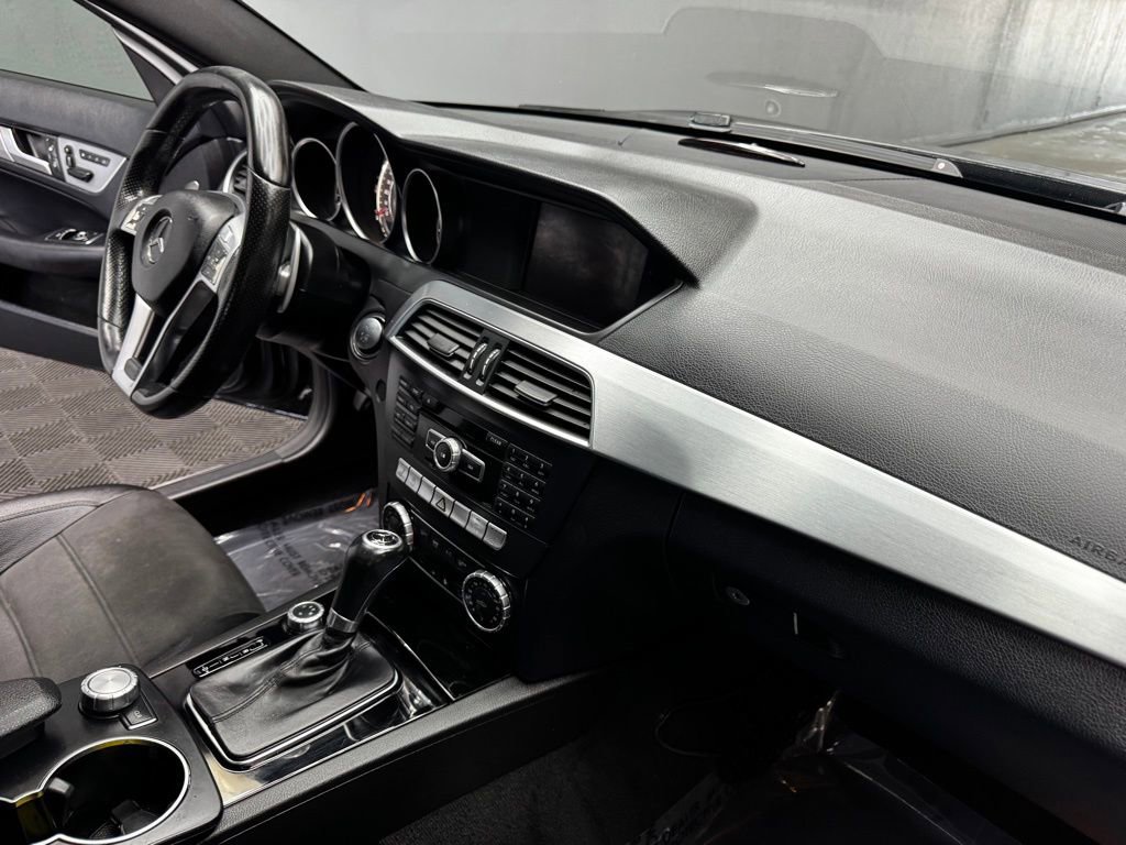 Used 2015 Mercedes-Benz C 63 AMG Coupe image 40