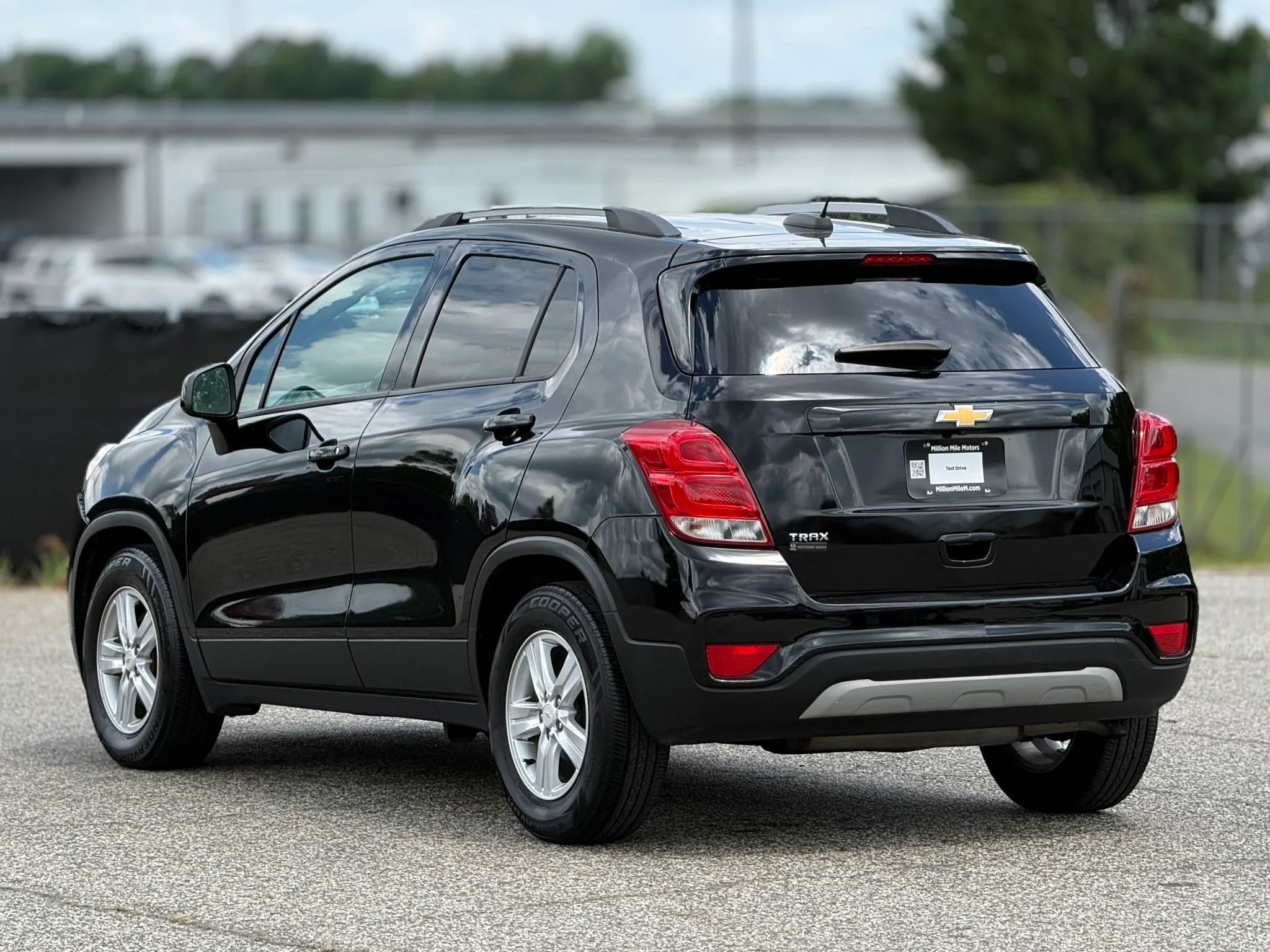 Used 2021 Chevrolet Trax LT FWD image 10