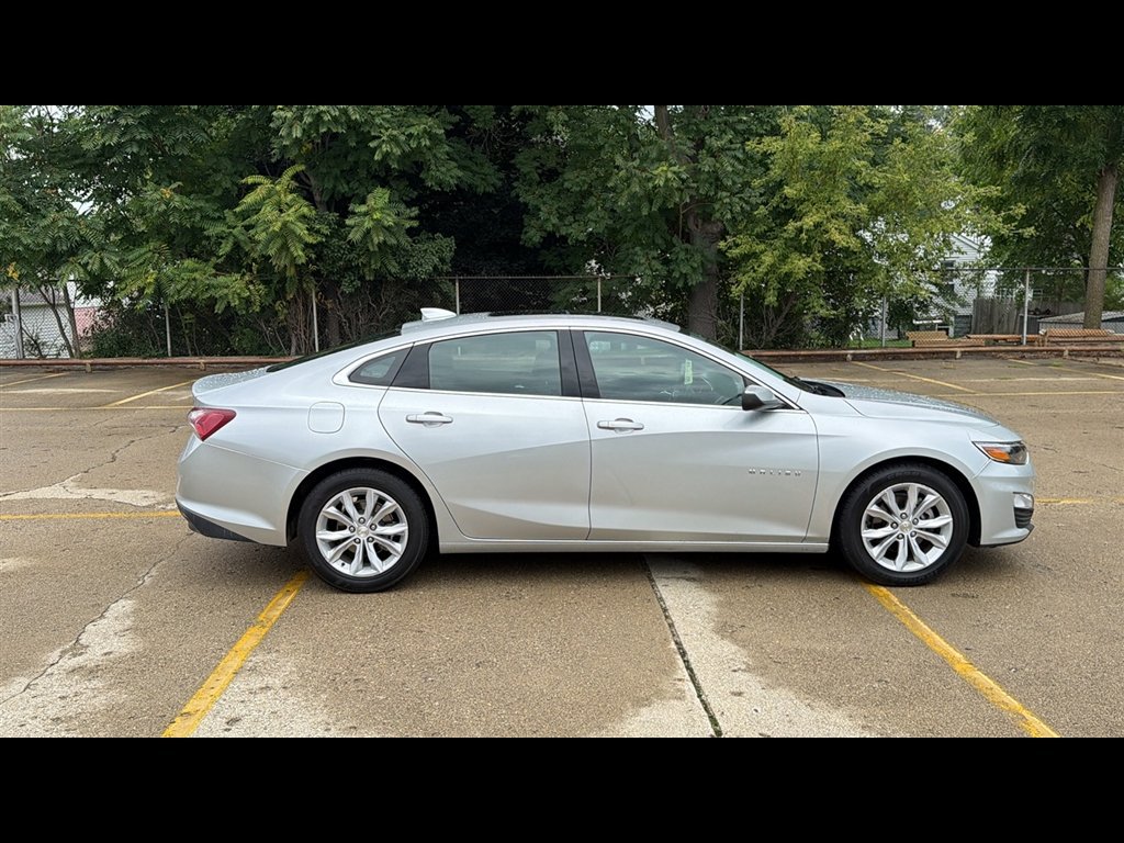 Used 2022 Chevrolet Malibu LT FWD image 6
