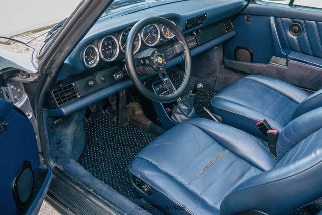 Used 1986 Porsche 911 Carrera RWD image 26
