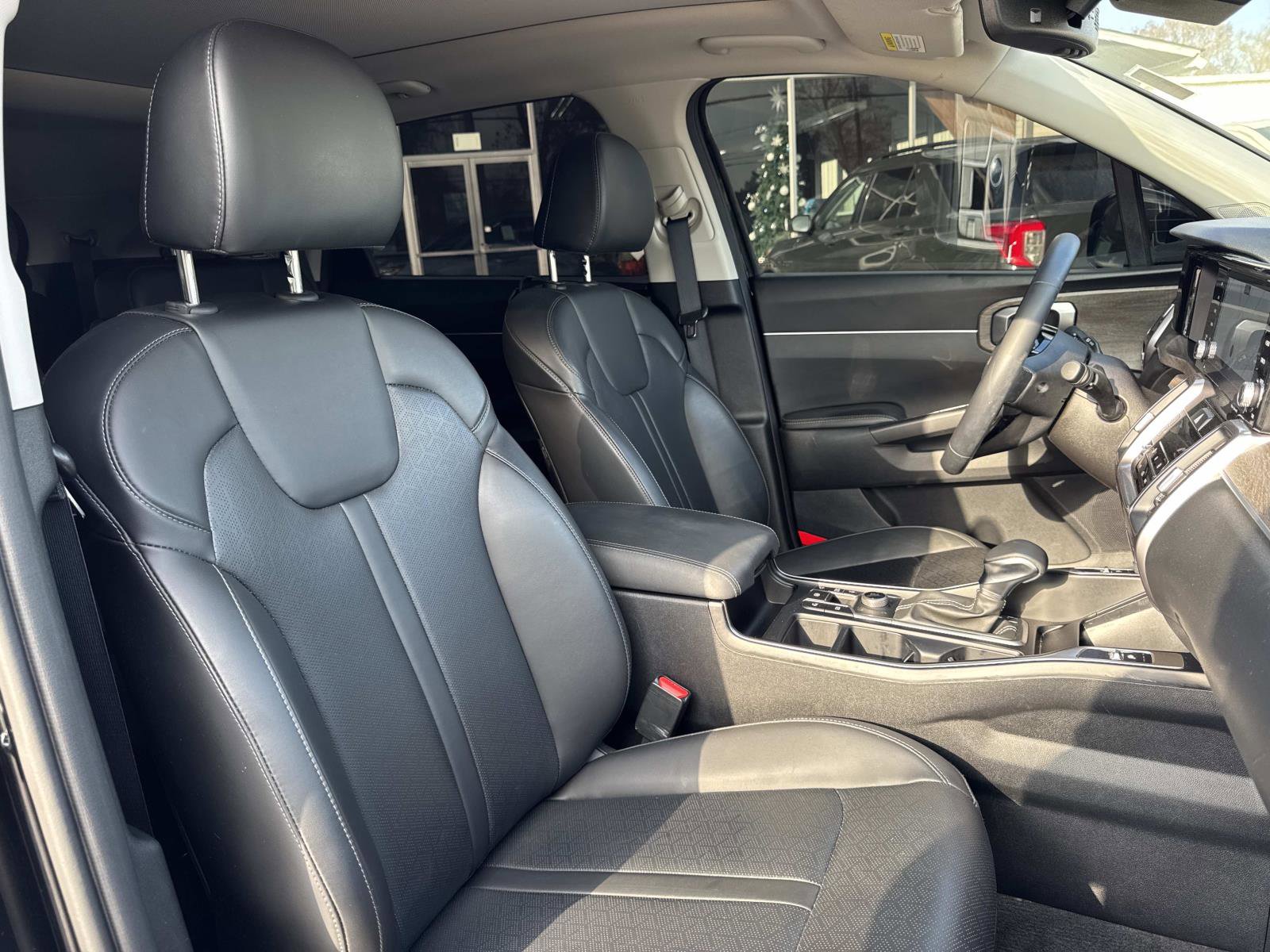 Used 2023 Kia Sorento X-Line EX image 9