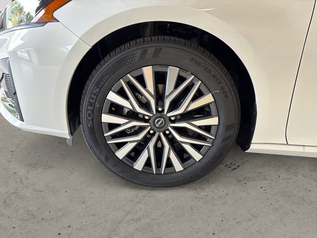 New 2026 Nissan Altima 2.5 SV FWD image 15