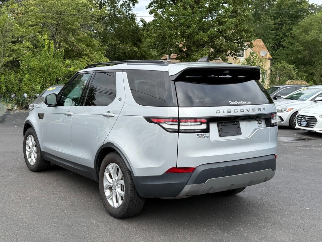 Used 2018 Land Rover Discovery SE image 11