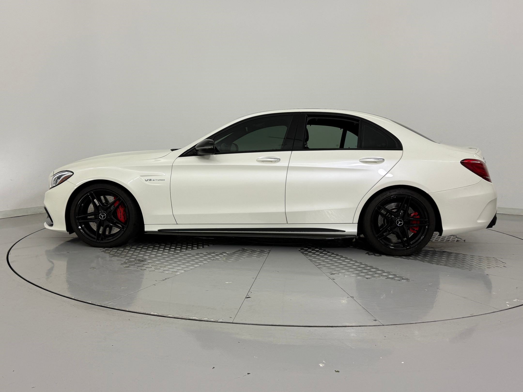 Used 2015 Mercedes-Benz C 63 AMG S image 2