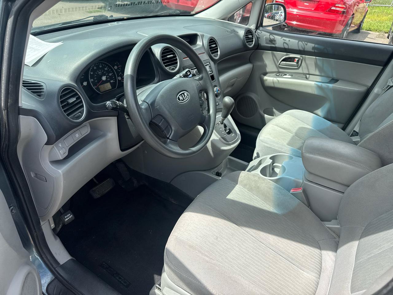 Used 2009 Kia Rondo LX FWD image 9