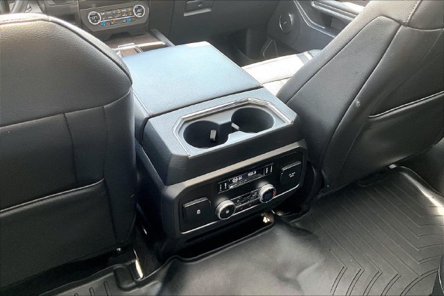 Used 2019 Ford Expedition Limited w/ Equipment Group 301A RWD image 10
