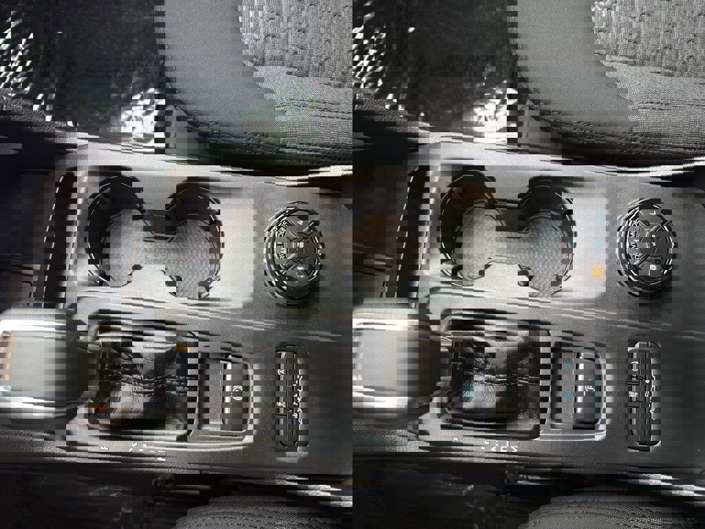 New 2025 Ford Ranger XLT w/ Equipment Group 301A High image 32