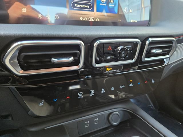 New 2026 Nissan Sentra SR w/ SR Premium Package image 18