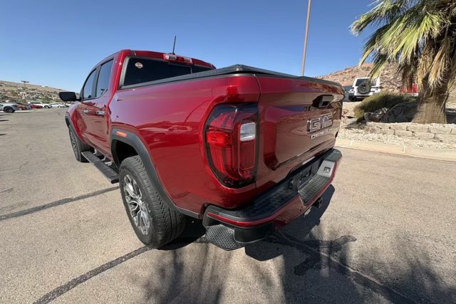 Used 2023 GMC Canyon Denali AWD/4WD image 3