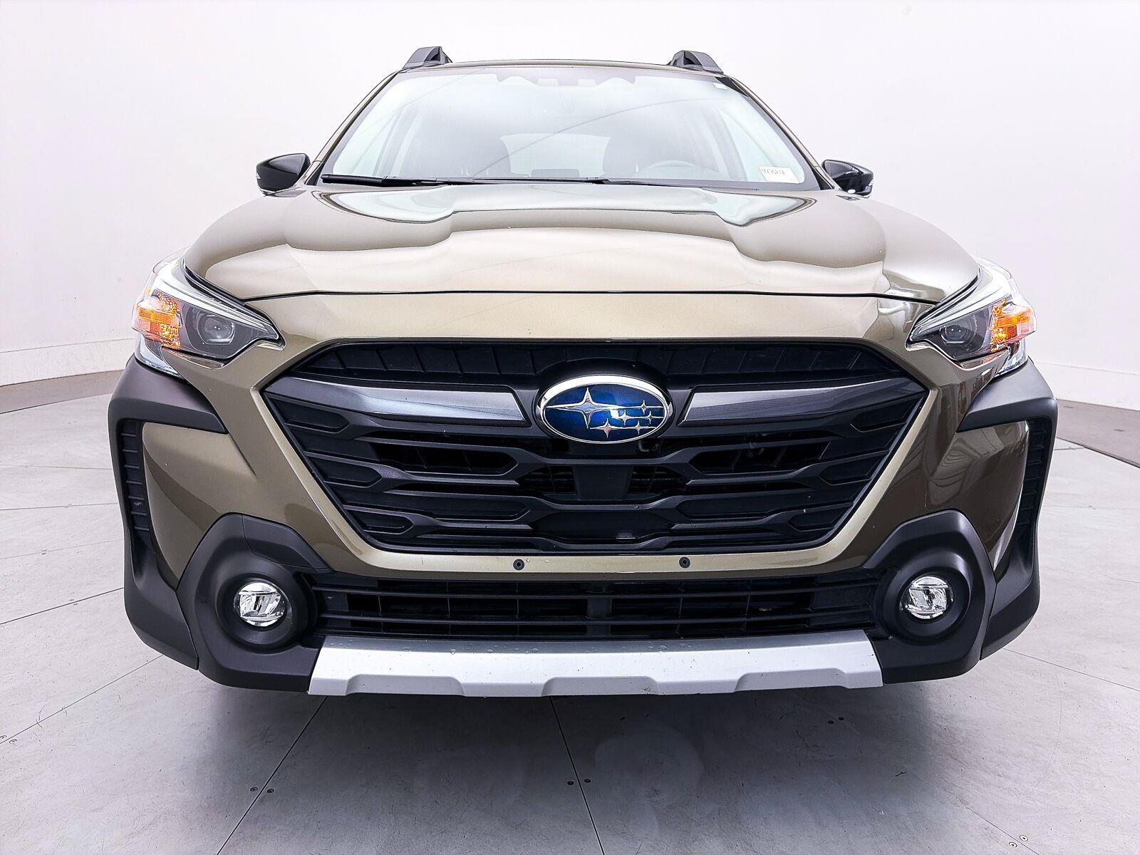 Used 2024 Subaru Outback Limited AWD/4WD image 13