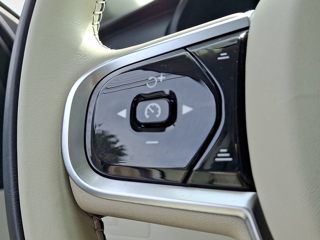 Used 2023 Volvo XC90 B5 Core w/ Protection Package Premier AWD/4WD image 23