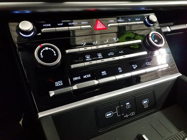 Certified 2025 Hyundai Santa Fe SE AWD/4WD image 7