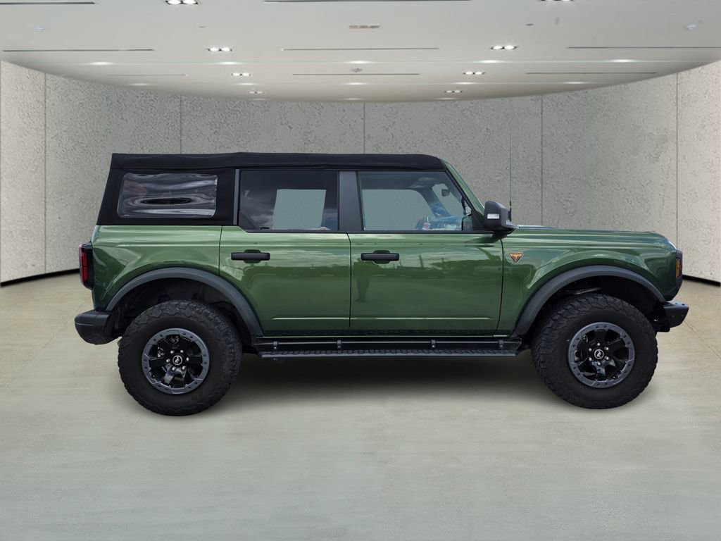 Used 2022 Ford Bronco Badlands image 2