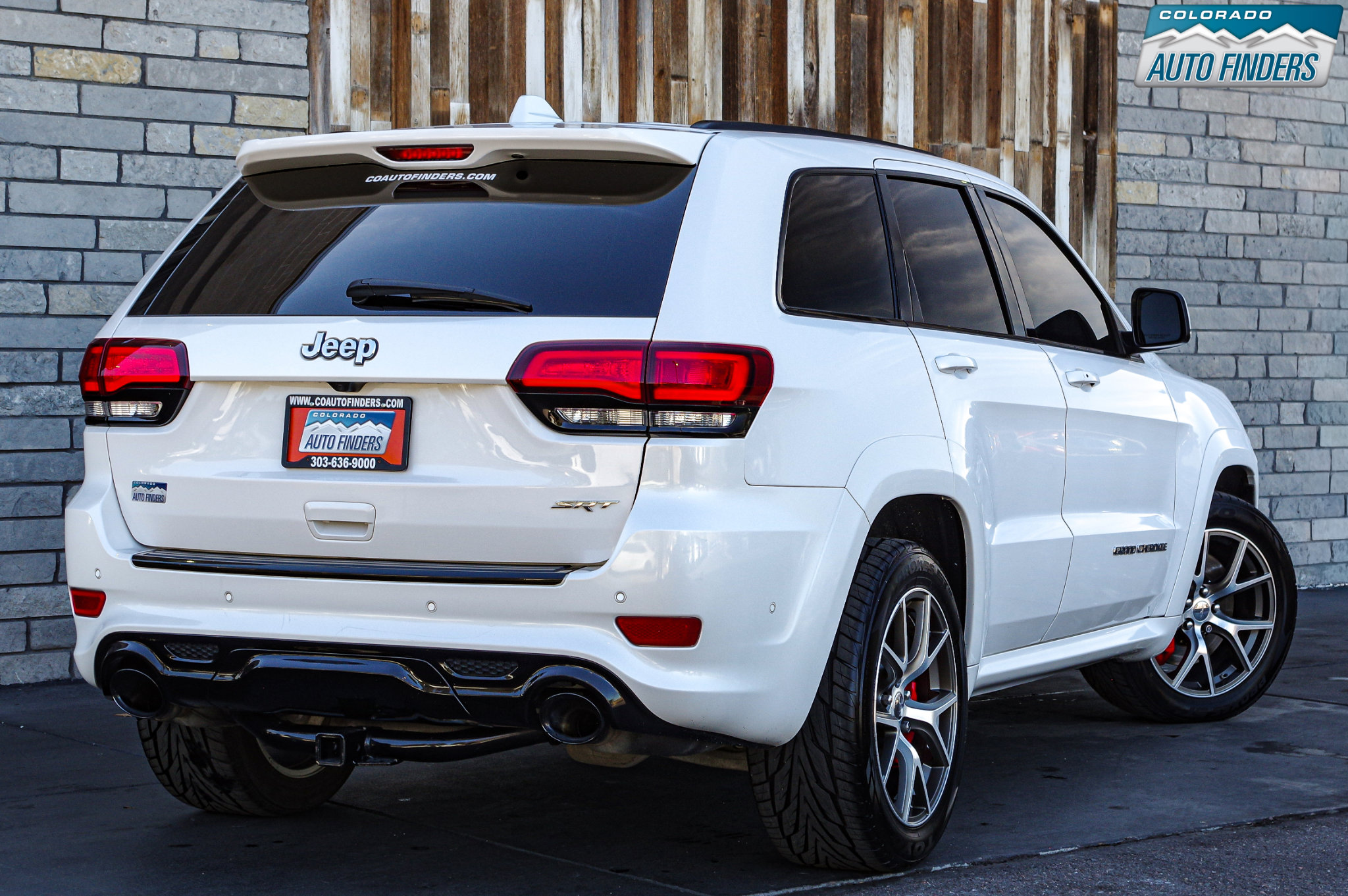 Used 2017 Jeep Grand Cherokee SRT image 7