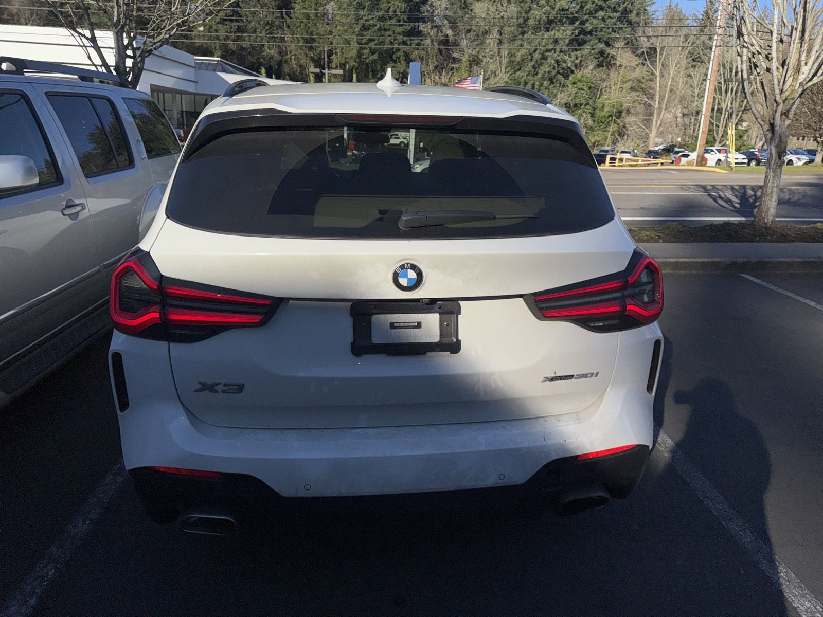 Used 2022 BMW X3 xDrive30i w/ M Sport Package 2 image 6