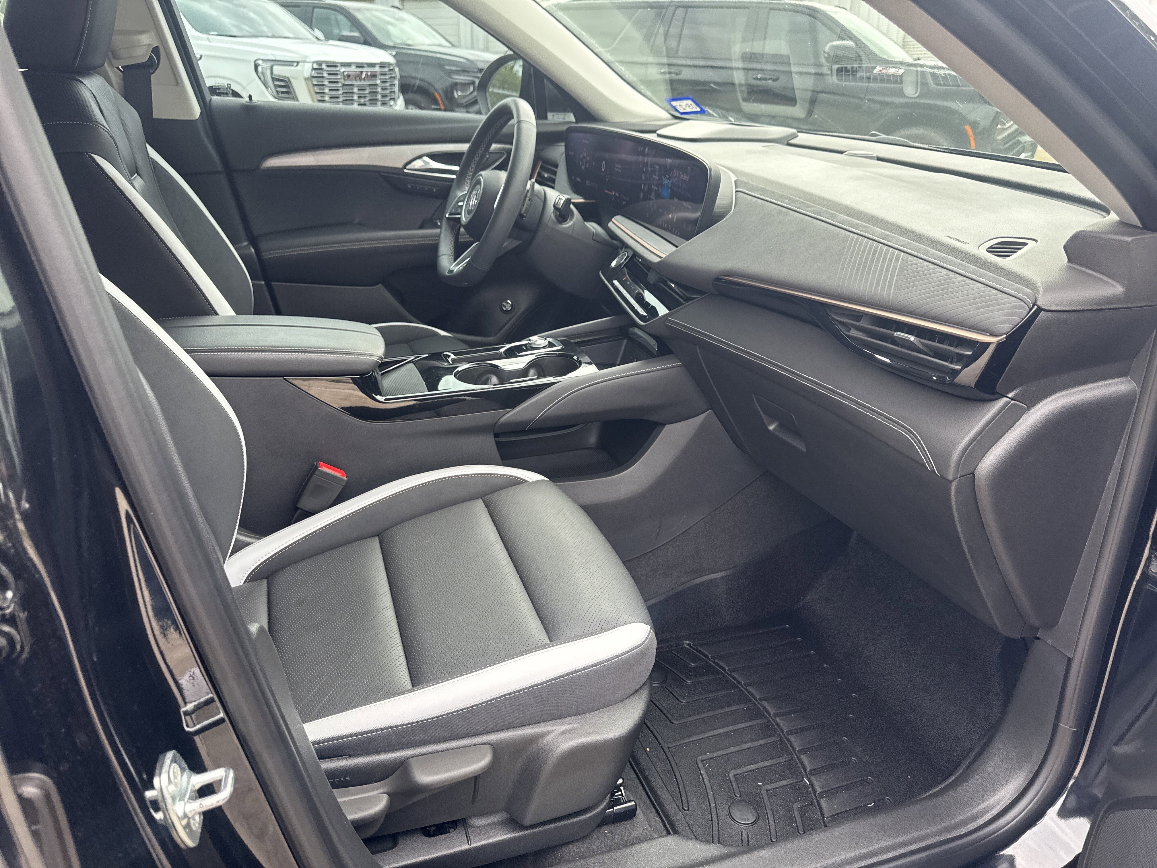 Used 2025 Buick Envision Sport Touring AWD/4WD image 15