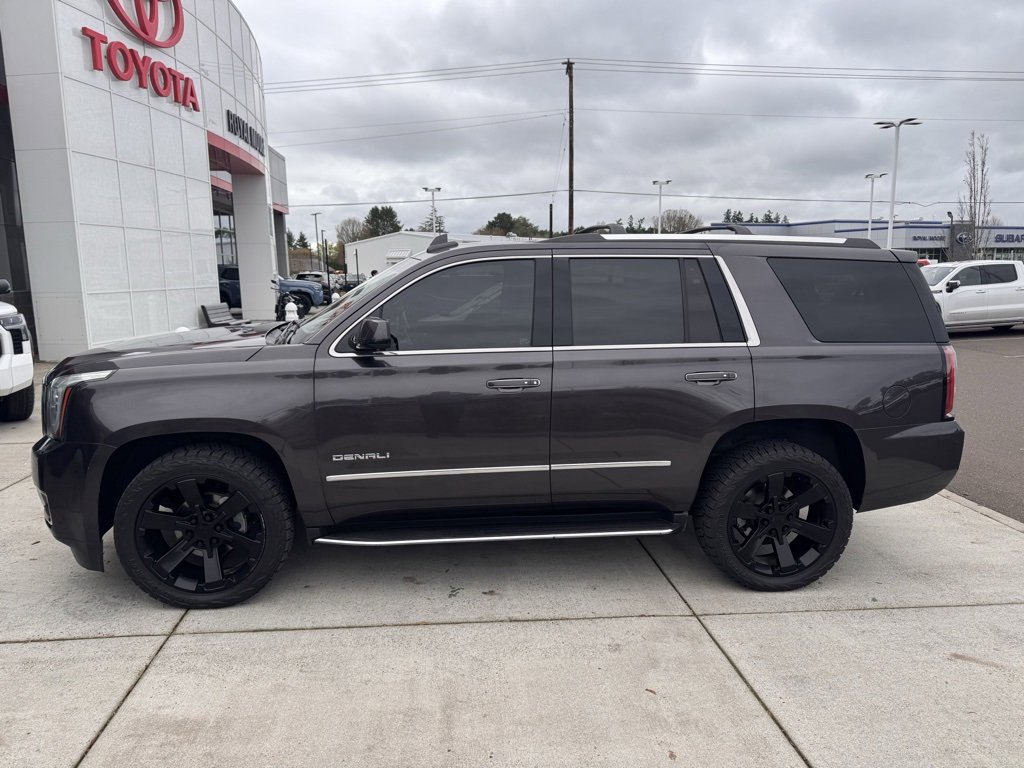 Used 2018 GMC Yukon Denali image 2