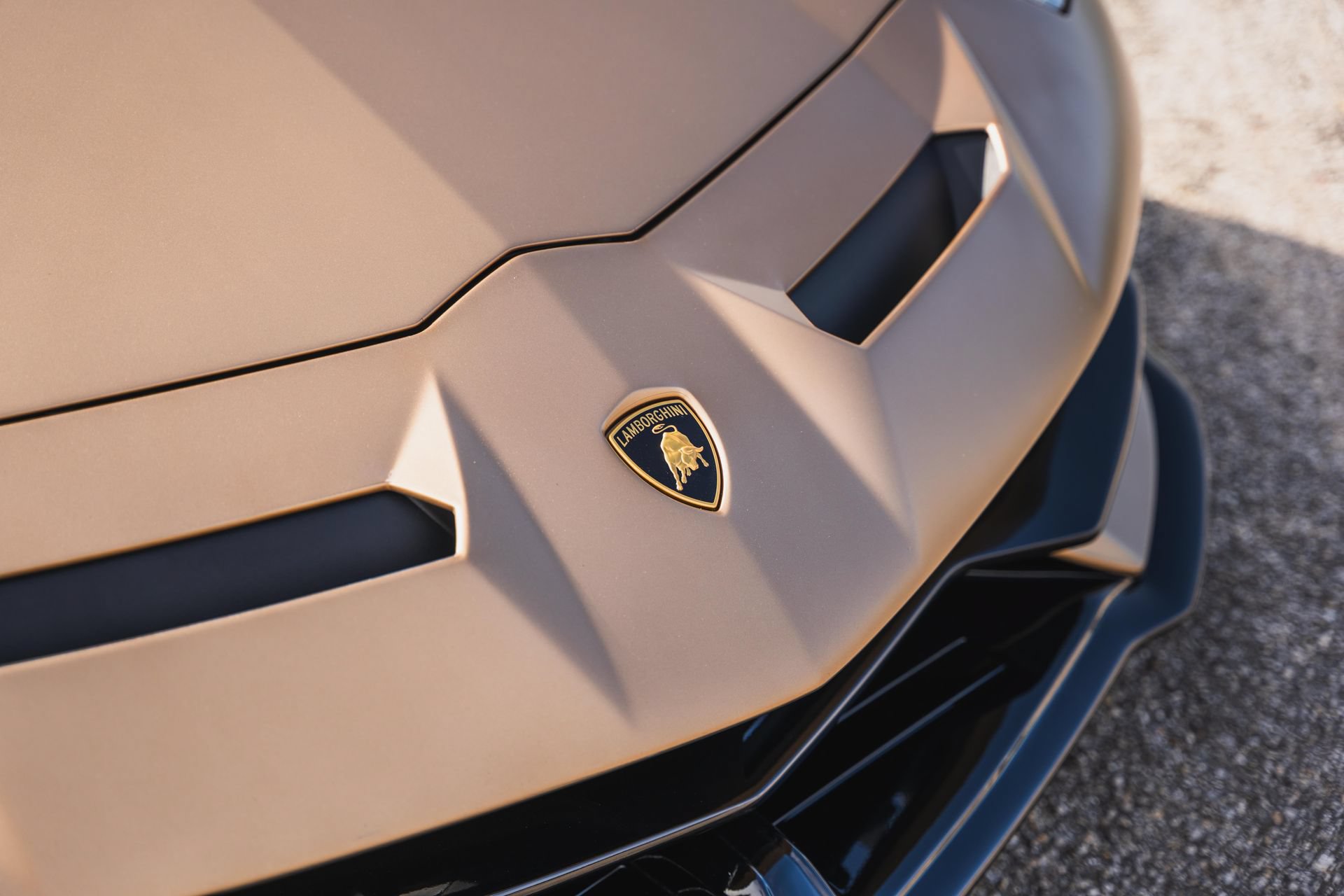 Used 2021 Lamborghini Aventador SVJ AWD/4WD image 7