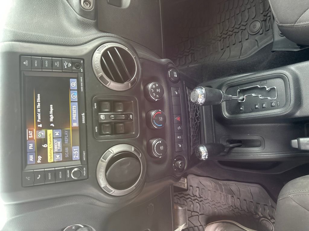 Used 2017 Jeep Wrangler Unlimited Sport w/ Quick Order Package 24S AWD/4WD image 11