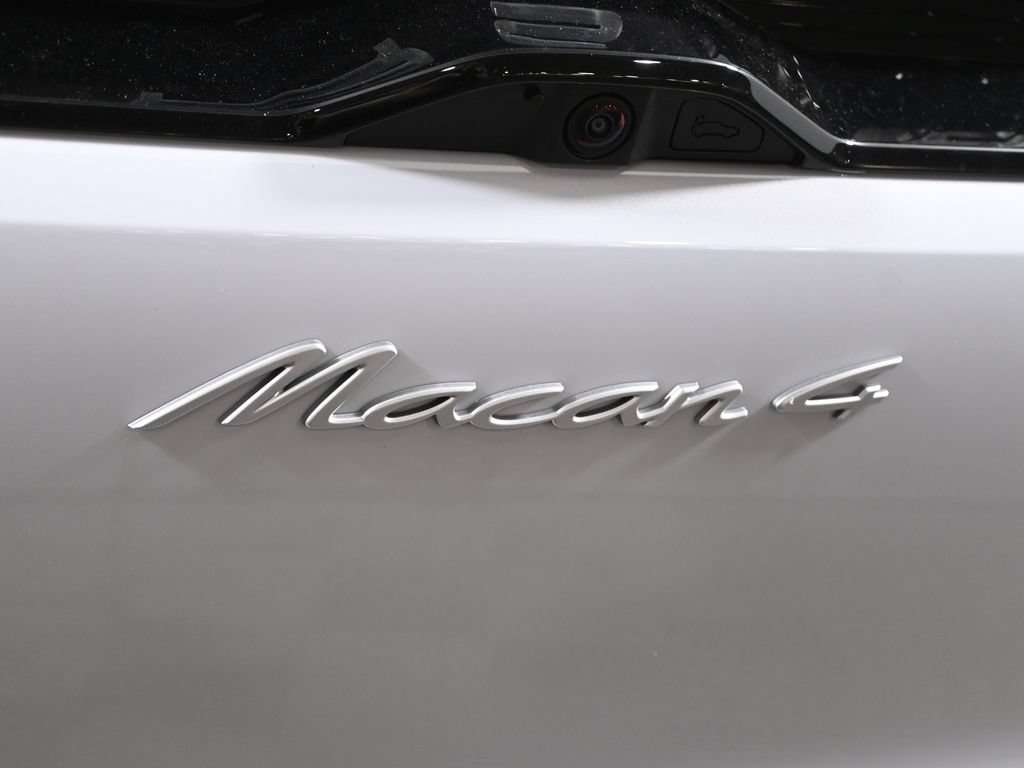 New 2026 Porsche Macan 4 Electric AWD/4WD image 39