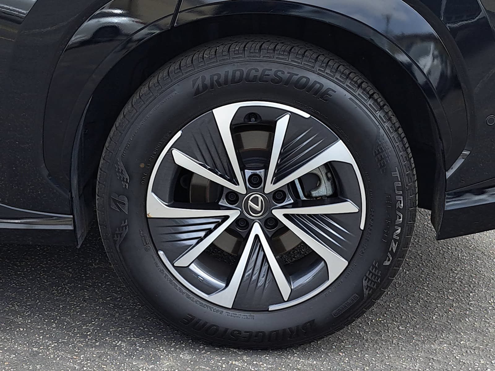 Used 2023 Lexus RZ 450e Premium w/ Technology Package AWD/4WD image 35
