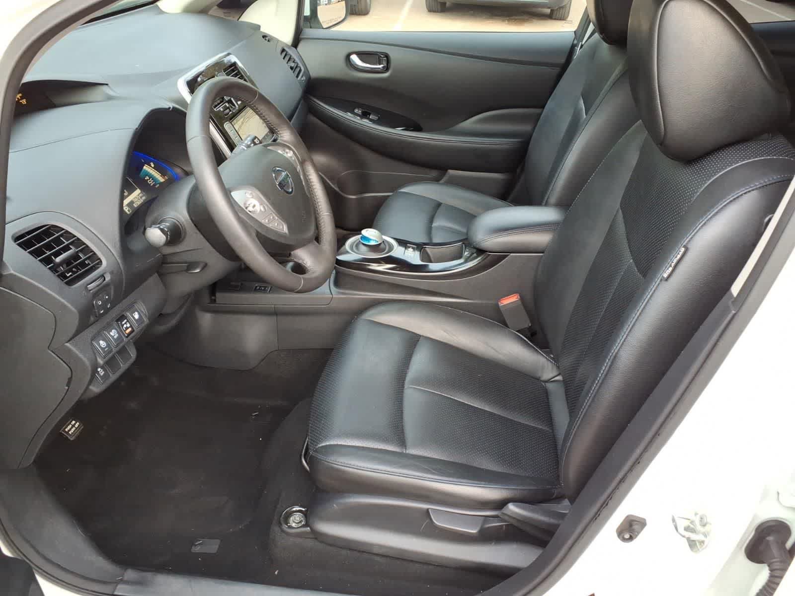 Used 2017 Nissan Leaf SL w/ Premium Package FWD image 14