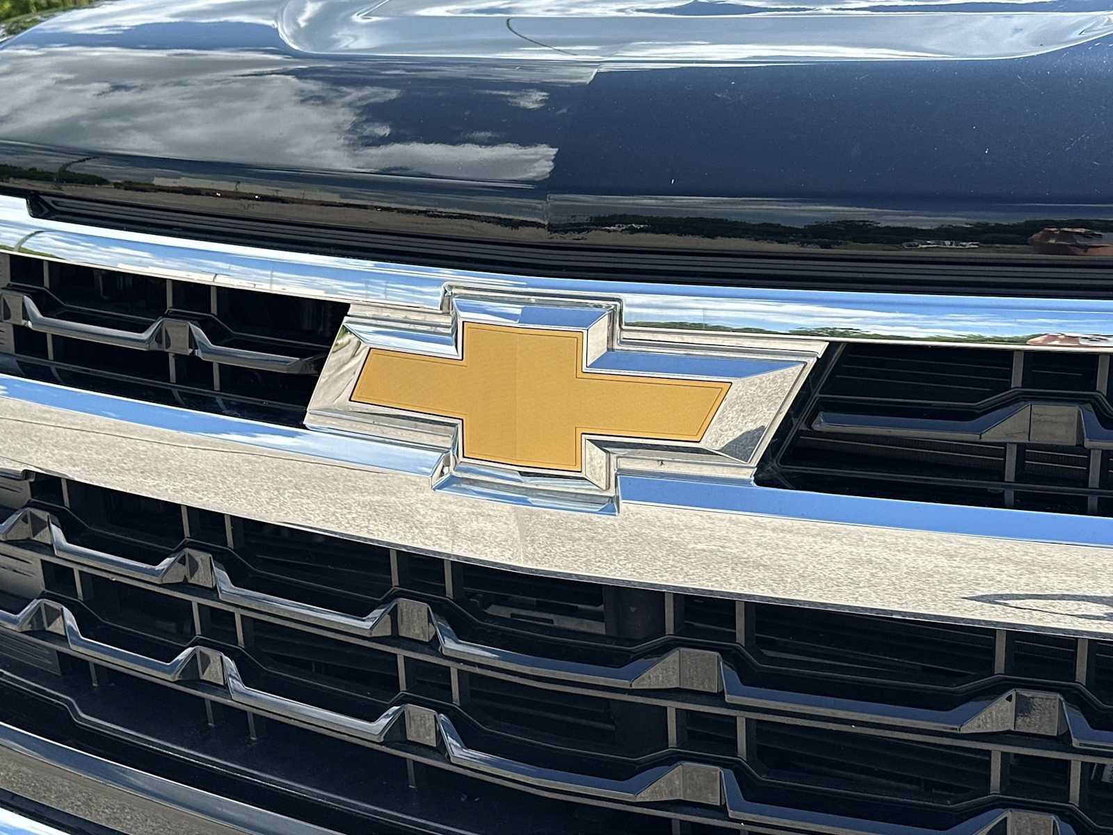 Used 2023 Chevrolet Silverado 1500 LT AWD/4WD image 12