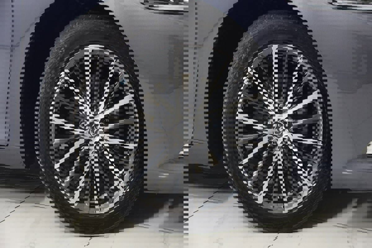 Used 2023 Lexus ES 300h w/ Premium Package image 15