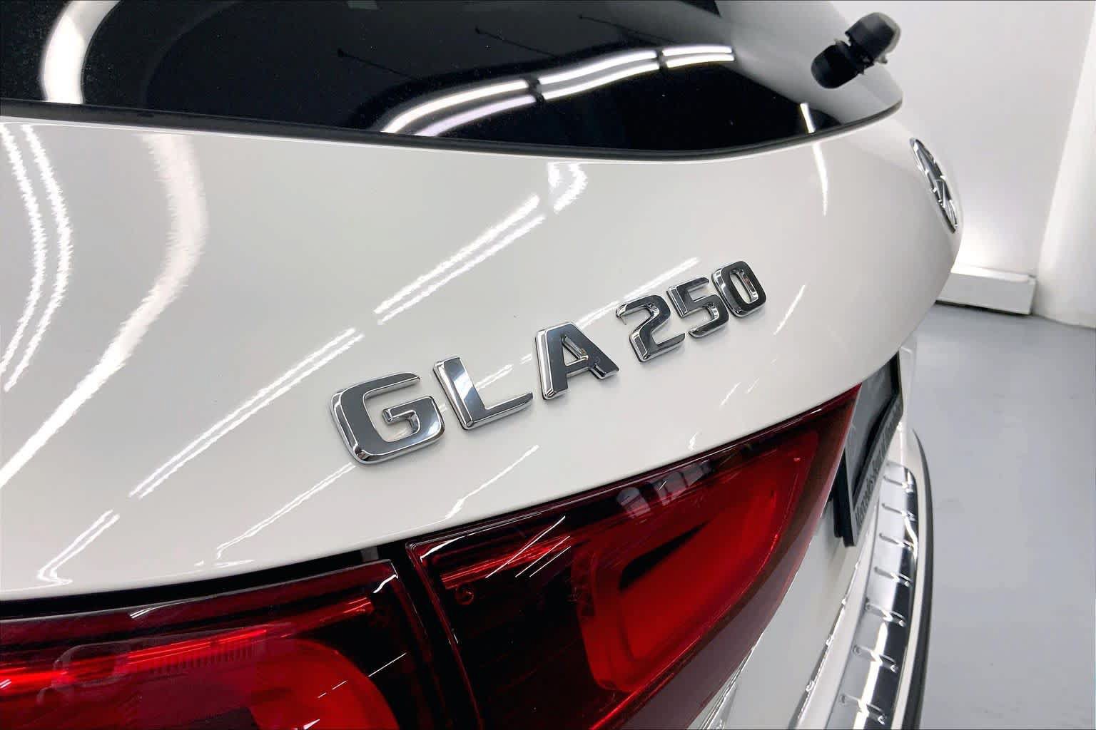 Certified 2021 Mercedes-Benz GLA 250 image 14