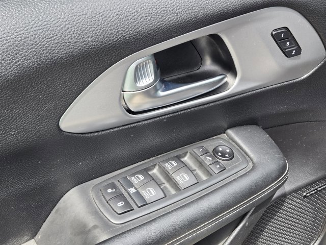 Used 2020 Chrysler Pacifica Limited w/ Advanced Safetytec Group image 15