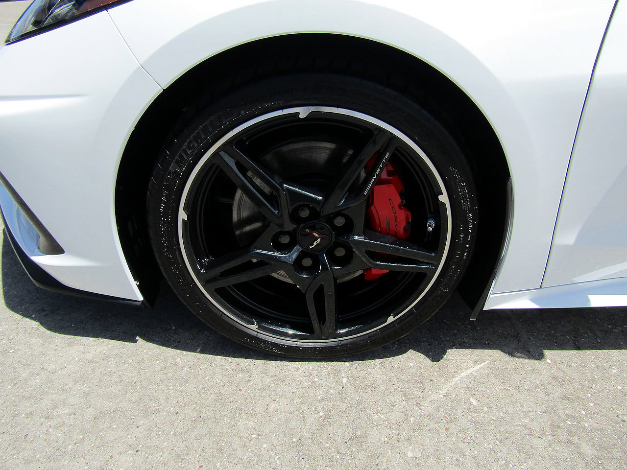 Used 2024 Chevrolet Corvette Stingray Preferred Conv w/ Z51 Performance Package RWD image 25