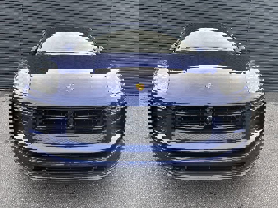 Certified 2026 Porsche Macan image 8