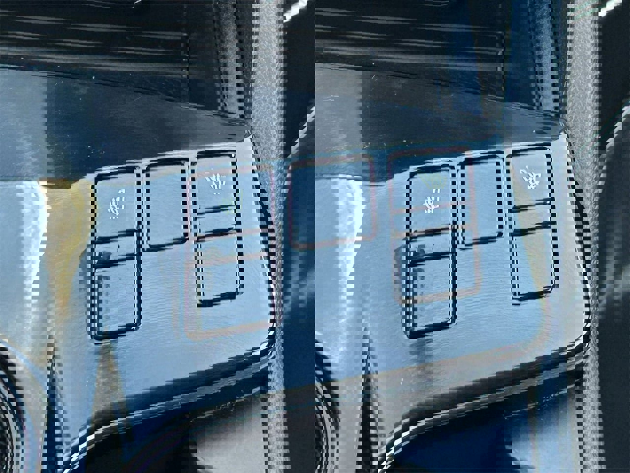 Used 2024 Kia Sportage EX image 23