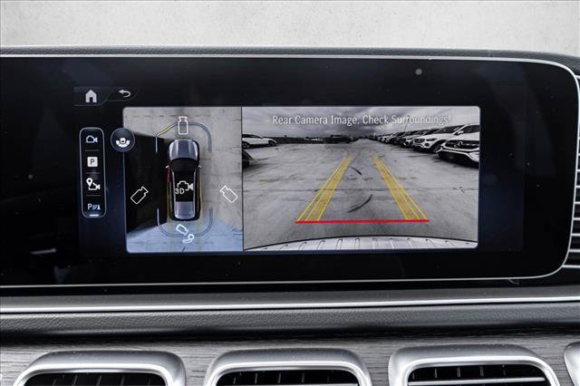 New 2026 Mercedes-Benz GLS 580 4MATIC image 16