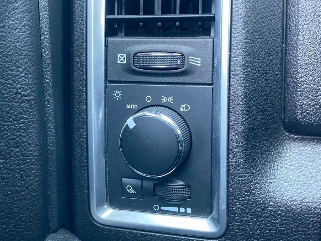 Used 2024 RAM 1500 Classic Warlock image 14