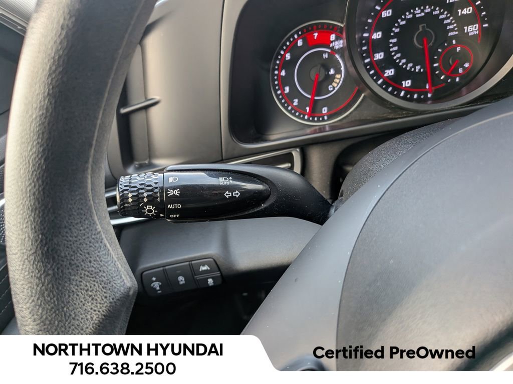 Certified 2023 Hyundai Elantra SE image 25