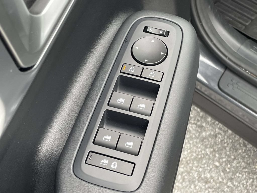 Certified 2026 Hyundai Santa Fe SE AWD/4WD image 6